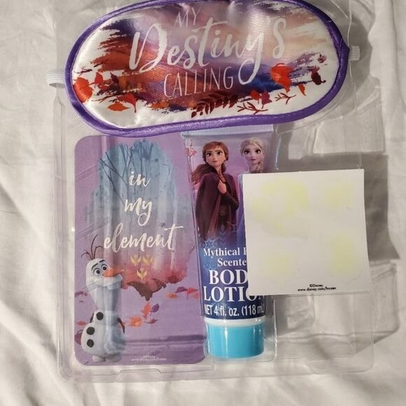 NIB Sleep Set Ages: 3+ Frozen 2 - Picture 6 of 14